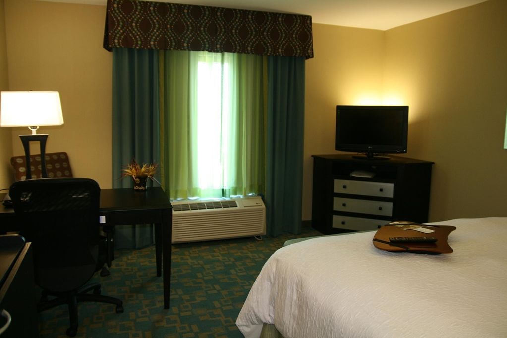 Hampton Inn & Suites Jacksonville Beach Boulevard/Mayo Clinic Room photo